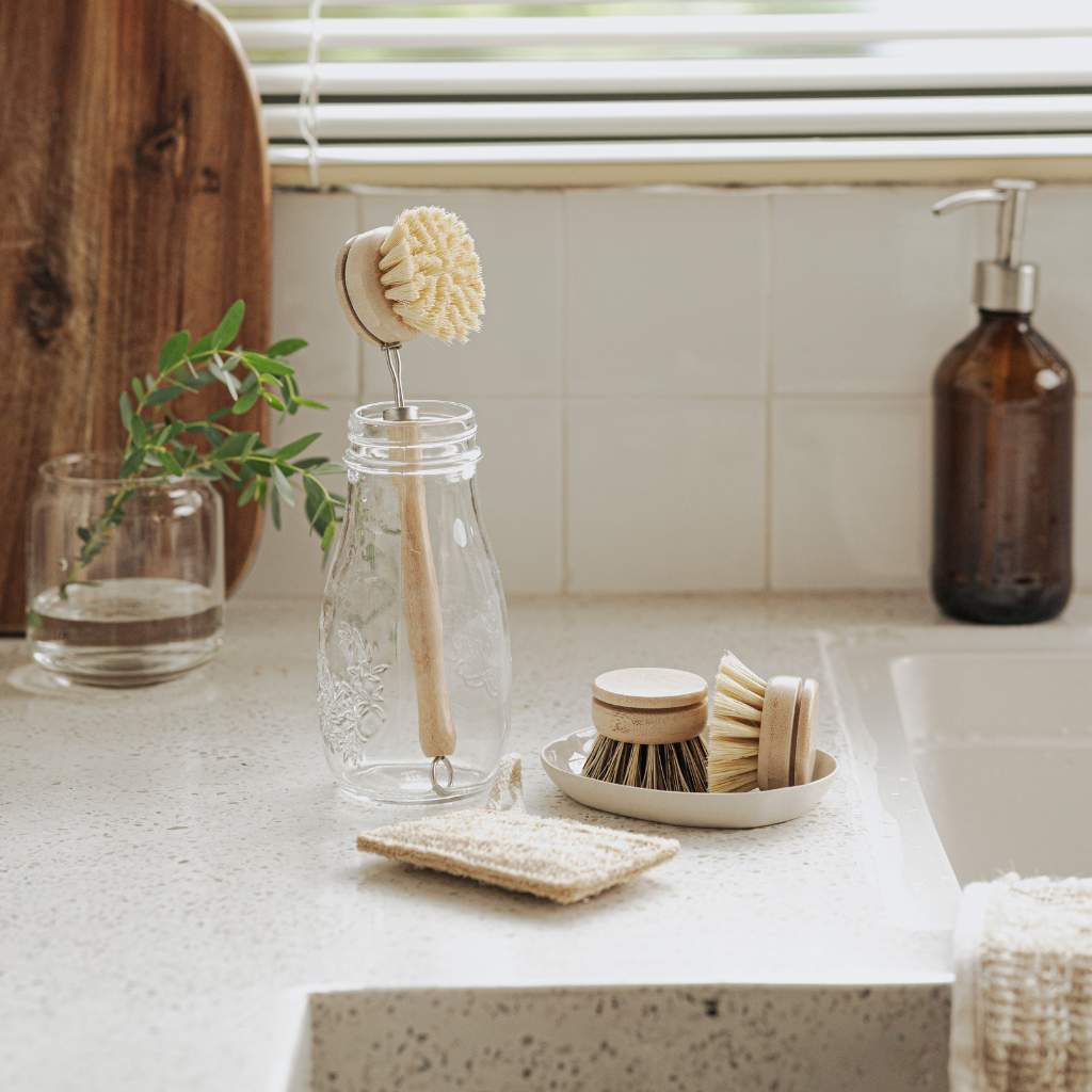 Plastic-free Dish Brush with Sisal Fibre Bristles - EcoElara