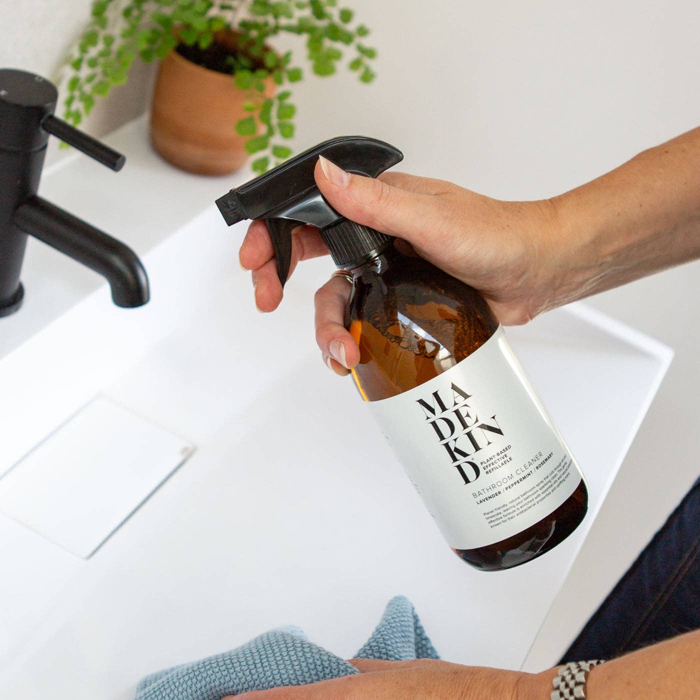 Natural Bathroom Cleaner 500ml - Eco - Friendly Bathroom Spray - EcoElara