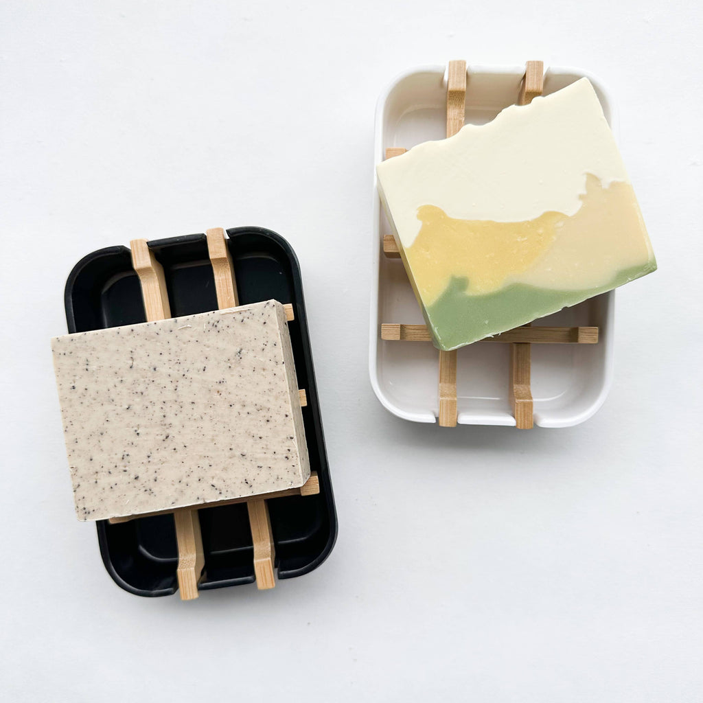 Eco - Friendly Bamboo Soap Dish with Removable Cornstarch Drainage Insert - EcoElara